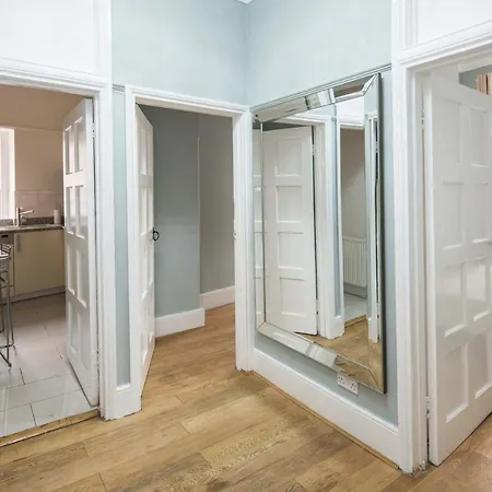 Gloucester Station Gem: 3 Bedroom Oasis London Exterior photo